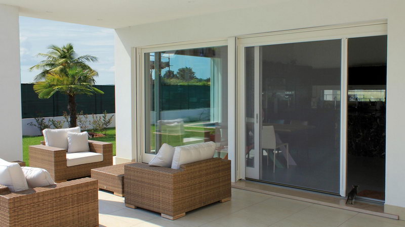 zanzariera-a-scorrimento-laterale