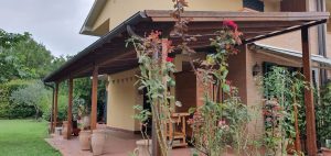 Pergole In Legno Addossate E Portanti 53